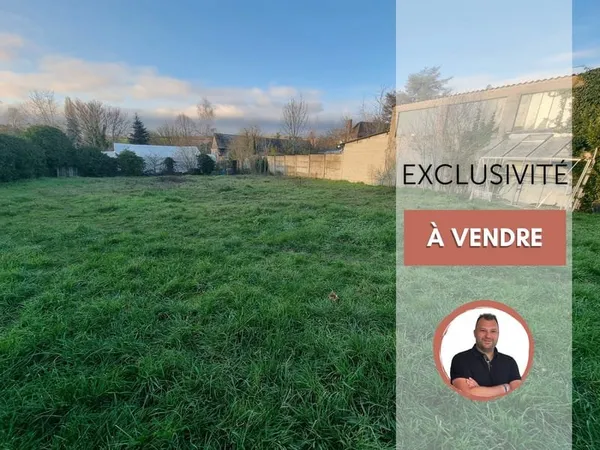 Terrain de loisir 678 m2 entre Anet et Bû : Charme, Tranquillité et Potentiel / proche N12 et Gare
