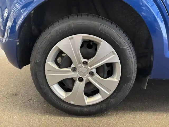 Dacia Sandero sce 65 — photo 11