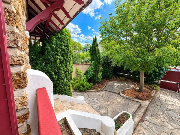Maison 6 pièces 105 m²