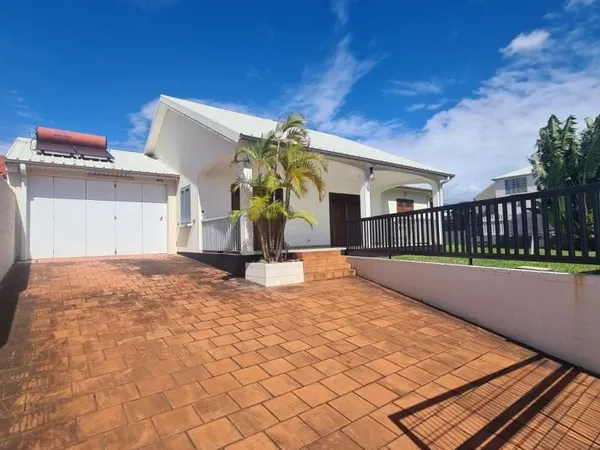 Villa 4 pièces 130 m²