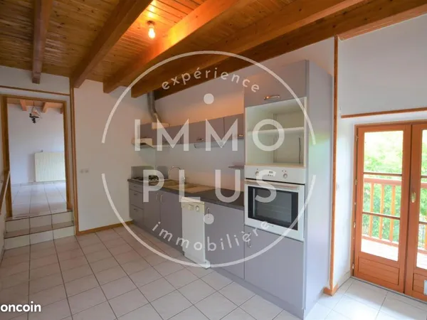 Appartement 2 pièces 64 m²