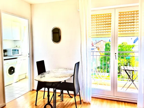 Loue studio 27m² Versailles
