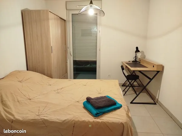 Chambre meublée au calme - Colocation T3 - 1 personne par chambre, grande terrasse - 500 euros