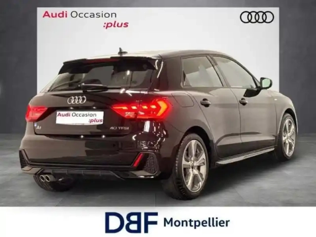 Audi A1 40 tfsi 207 ch s tronic 7 s line — photo 5