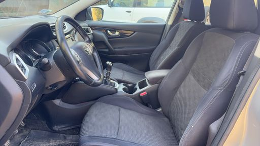 Nissan Qashqai 1.2 DIG-T 115 - N-Connecta – 2016 – 105485 km – Essence – Boîte Manuelle — photo 10
