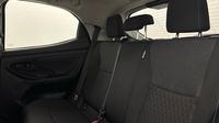Toyota Yaris 116h Dynamic 5p MY22 — photo 13