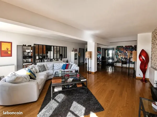 Appartement 6 pièces 180 m²