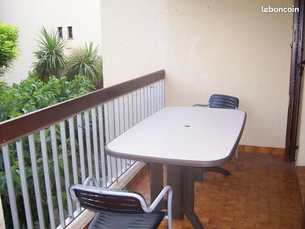 T1 30 m² climatisé + Terrasse Sud & Parking — Bail Sept-Juin