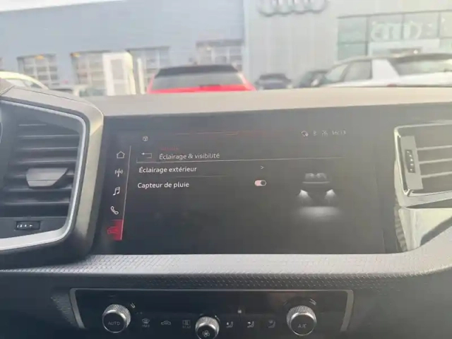 Audi A1 sportback 25 tfsi 95 ch bvm5 — photo 41