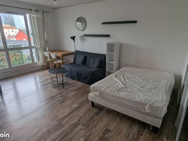 Studio meublé 30 m², Ivry-sur-Seine - Centre - 800 HC