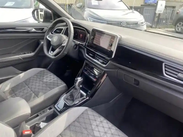 Volkswagen T-Roc 1.5 tsi evo2 150ch r-line dsg7 — photo 7