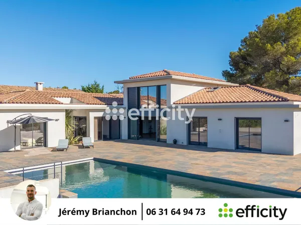 Maison 9 pièces 310 m²