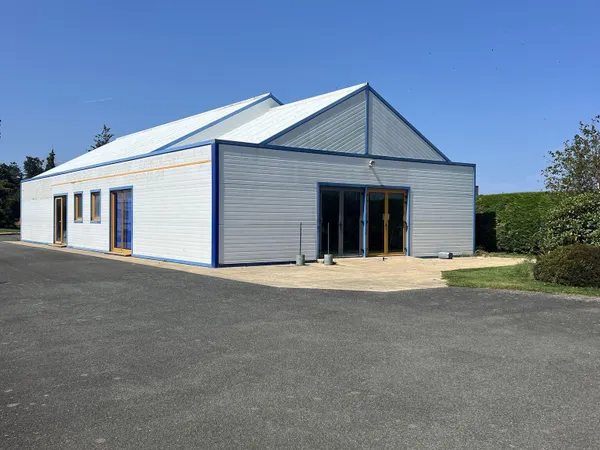 Local - 250m² - Ploumilliau