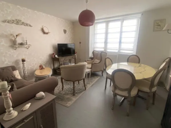 MAREUIL SUR LAY 85320 A 2 PAS D'INTERMARCHE VILLA PLAIN PIED 3 CHAMBRES AVEC GARAGE ET JARDIN CLOS