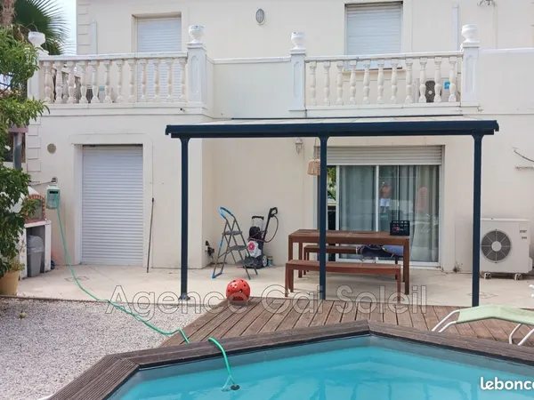 Villa 6 pièces 220 m²