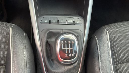 Kia Stonic 1.0 T-GDi 120 MHEV - GT Line Premium – 2022 – 28145 km – Hybride essence – Boîte Manuelle — photo 6