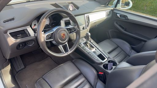 Porsche Macan 3.6 400 PDK - Turbo – 2017 – 126163 km – Essence – Boîte Automatique — photo 32