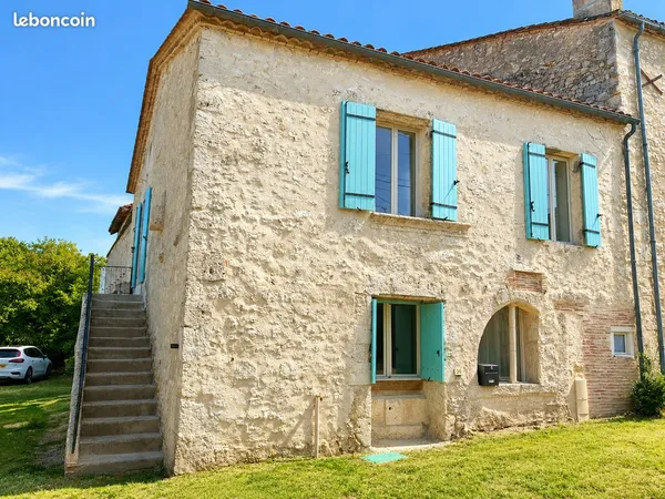 Maison de charme entièrement rénovée au coeur de Fonroque - L'alliance du cachet et de la modernité