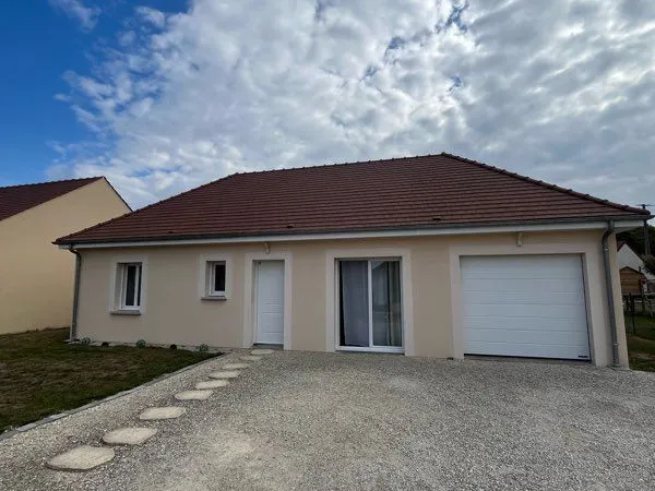 Maison récente 4 pièces 80,42m2 - Terrain de 710 m² - DPE C - Aucun travaux à prévoir