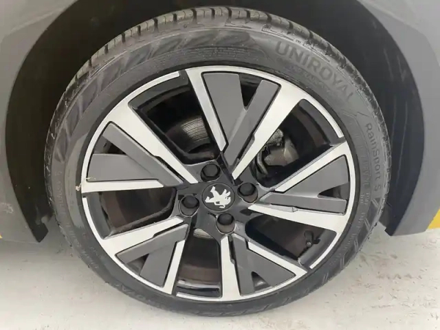 Peugeot 208 puretech 100 s&amp;s bvm6 — photo 50