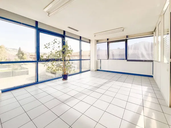 Bureaux 160 m²