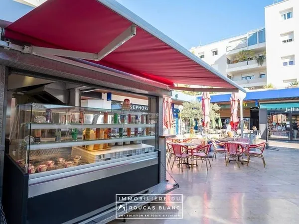Commerce 16 m²