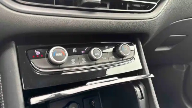 Opel Grandland hybrid 300 ch awd bva8 — photo 78