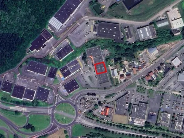 LOCAL COMMERCIAL 800m2 - ZONE PORTE NORD BRUAY