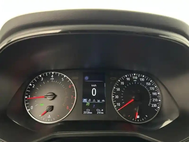 Renault Clio 1.0 tce 90ch evolution — photo 17