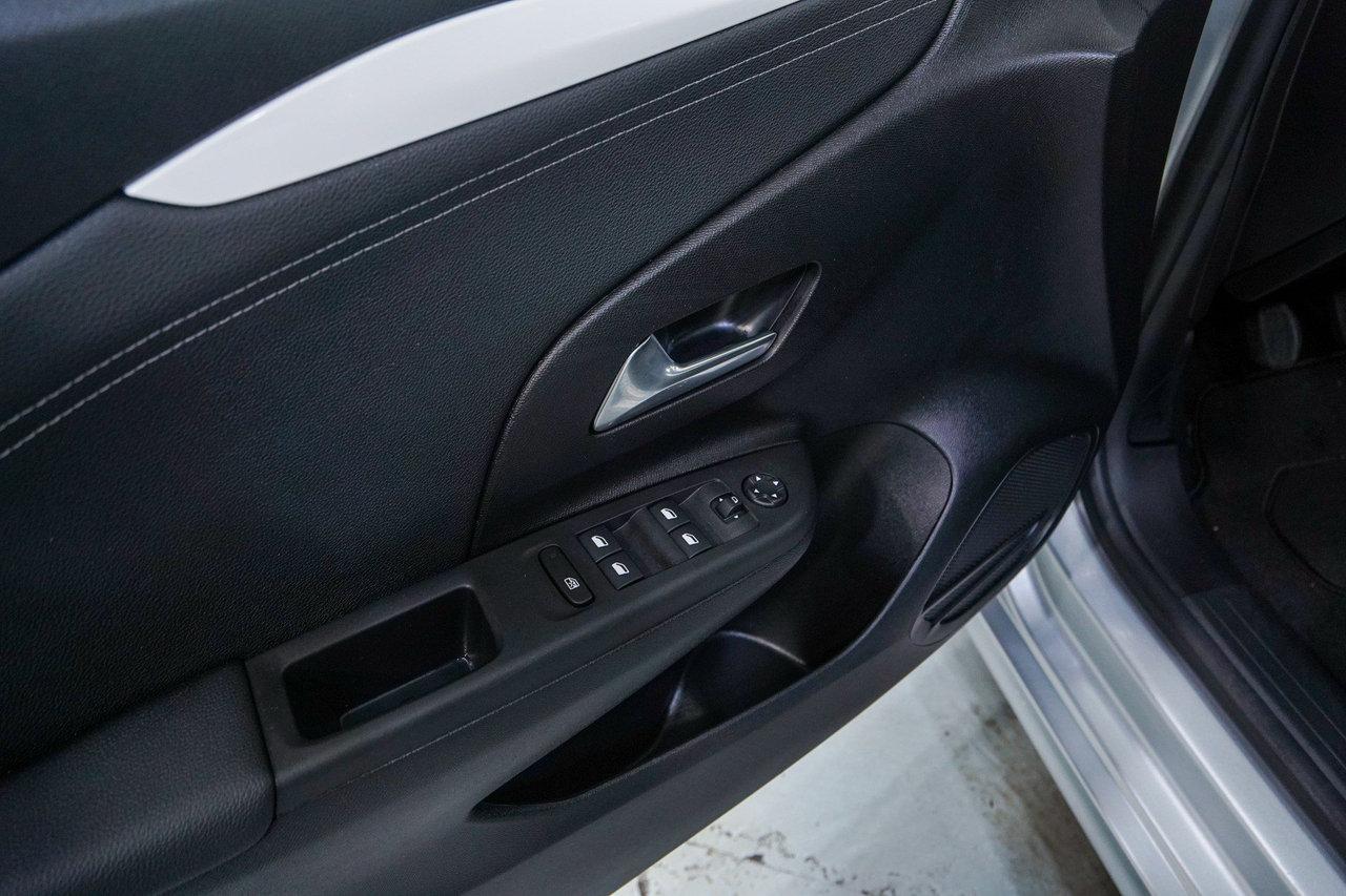 Opel Corsa — photo 16