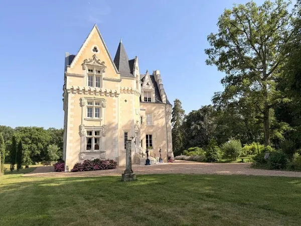 Château 11 pièces 350 m²