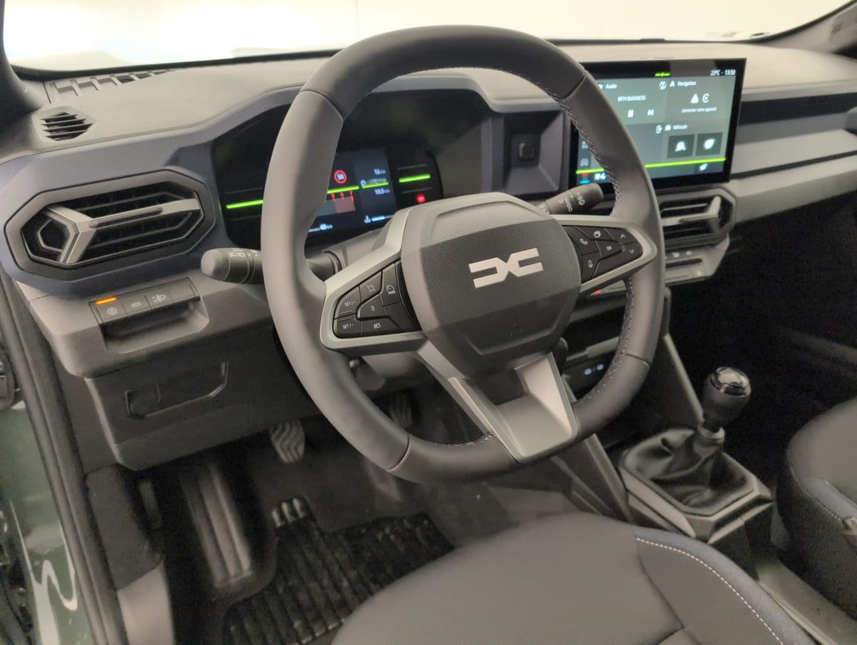 Dacia Duster — photo 15