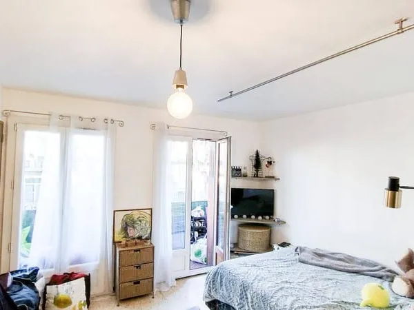 Studio 1 pièce 23 m²