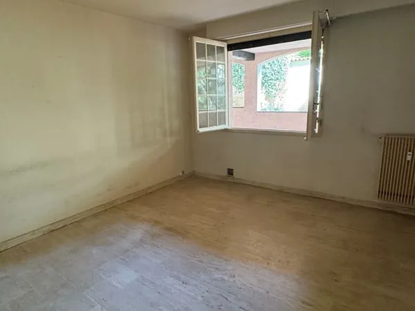 Studio 1 pièce 30 m²