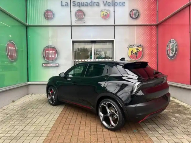 Alfa Romeo Junior elettrica 280ch veloce — photo 6