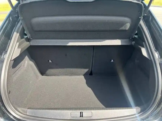 Peugeot 208 100 s&amp;s bvm6 — photo 34