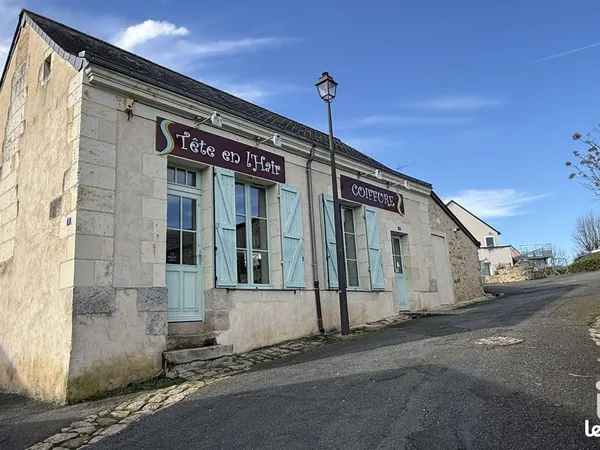 Boutique 50 m² LE VIEIL-BAUGÉ