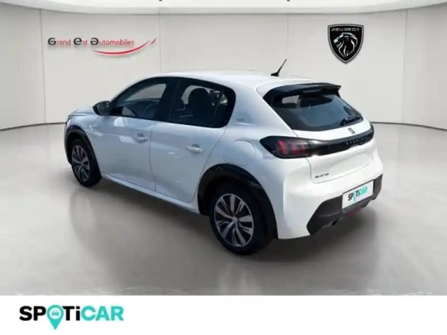 Peugeot 208 e- 136ch like — photo 3