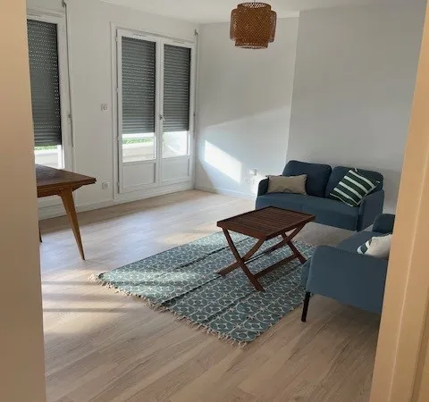 Loue chambre dans appartement 73m²