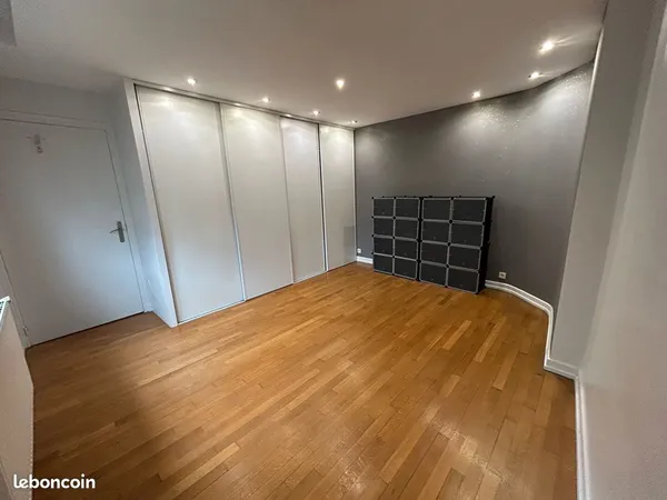 Appartement 2 pièces 56 m²