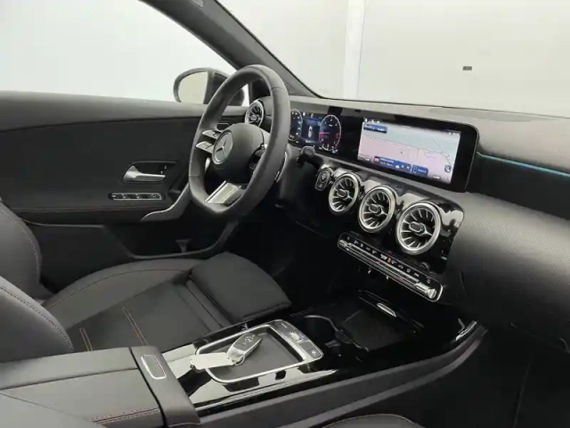 Mercedes Classe A 200 d 8g-dct — photo 31