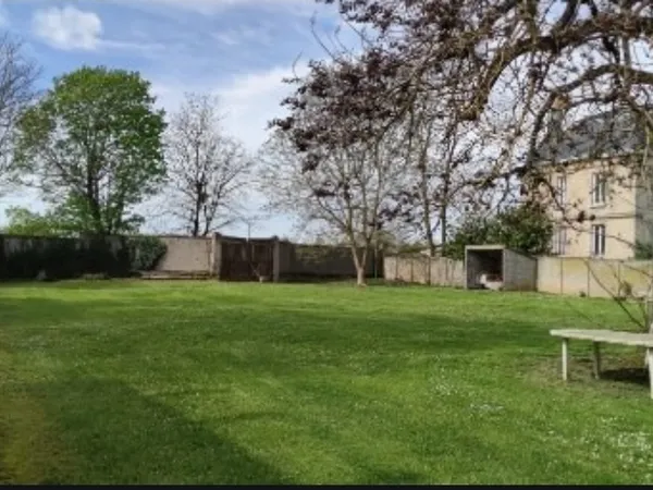 Terrain 1484 m²