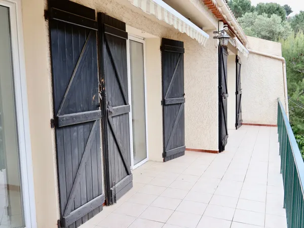 Appartement TYPE 3/4 de 80m2 Garage ENSUES
