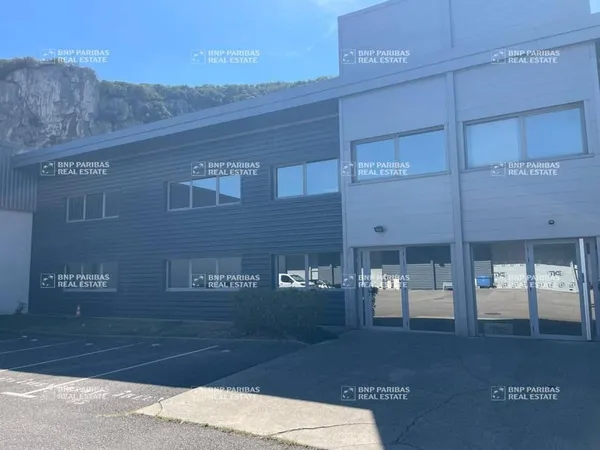 Local d'activité 545 m²
