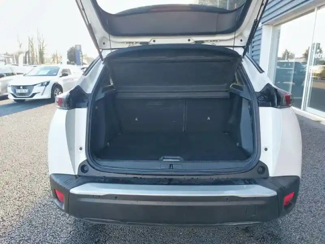 Peugeot 2008 moteur électrique 136 ch — photo 46