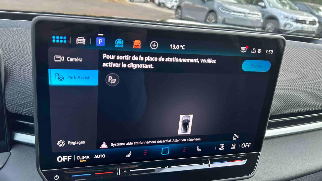 Volkswagen T-Roc 1.5 eTSI EVO2 Hybrid 150 ch DSG7 — photo 31