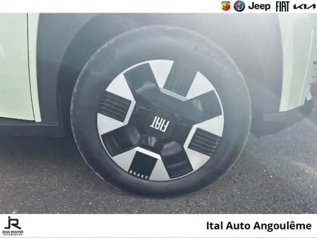 Fiat Panda grande  1.2 hybrid turbo 110ch icône edct6 — photo 11