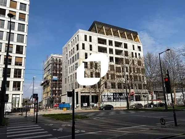 Bureaux 3925 m²