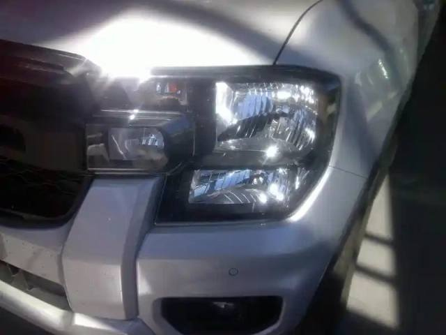 Ford Ranger 2.0 ecoblue 170ch stop&amp;start super cab xlt 4x4 — photo 3