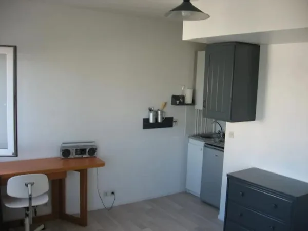 Studio 1 pièce 19 m²